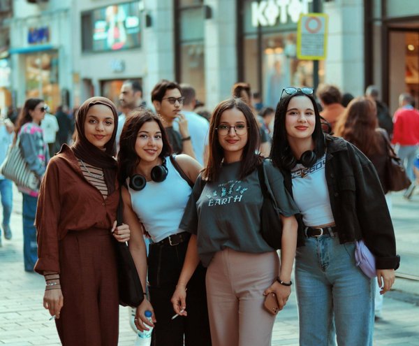 Wie kann die De-Automobilisierung zur Reduzierung des Verkehrsstaus beitragen?